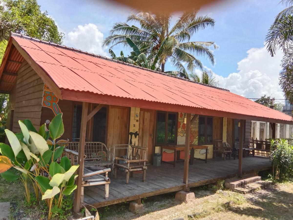 Bed and breakfast C Point Krui Extérieur photo