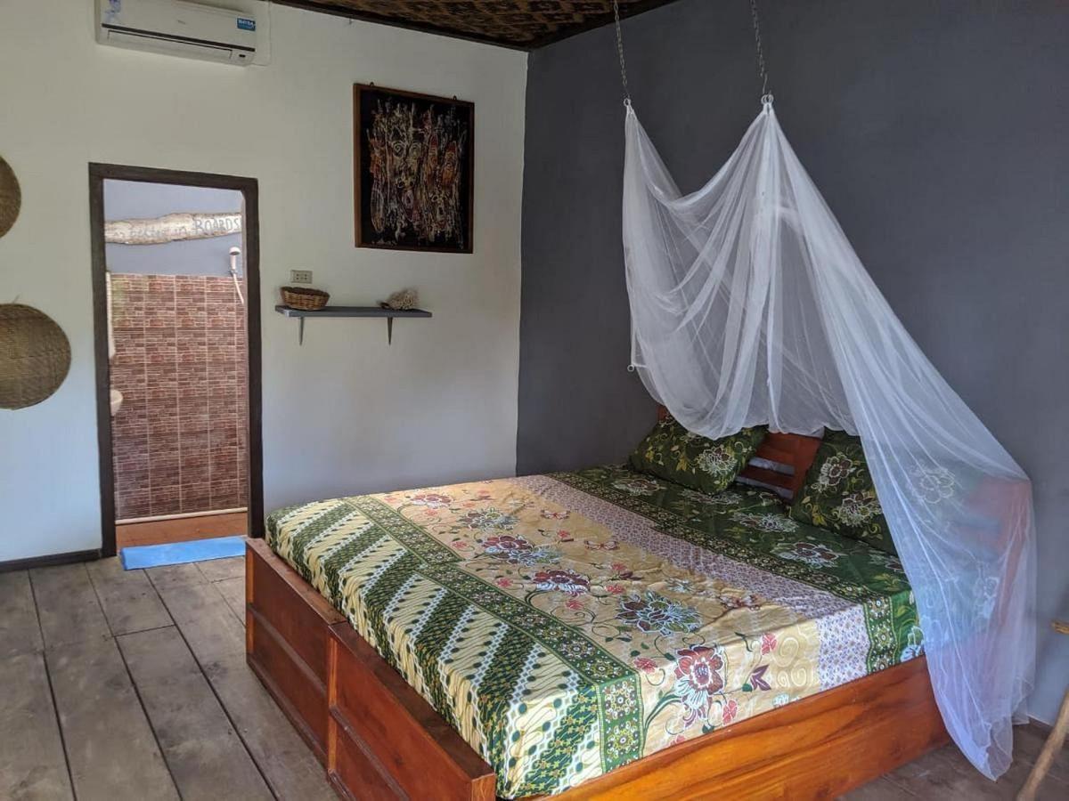 Bed and breakfast C Point Krui Extérieur photo