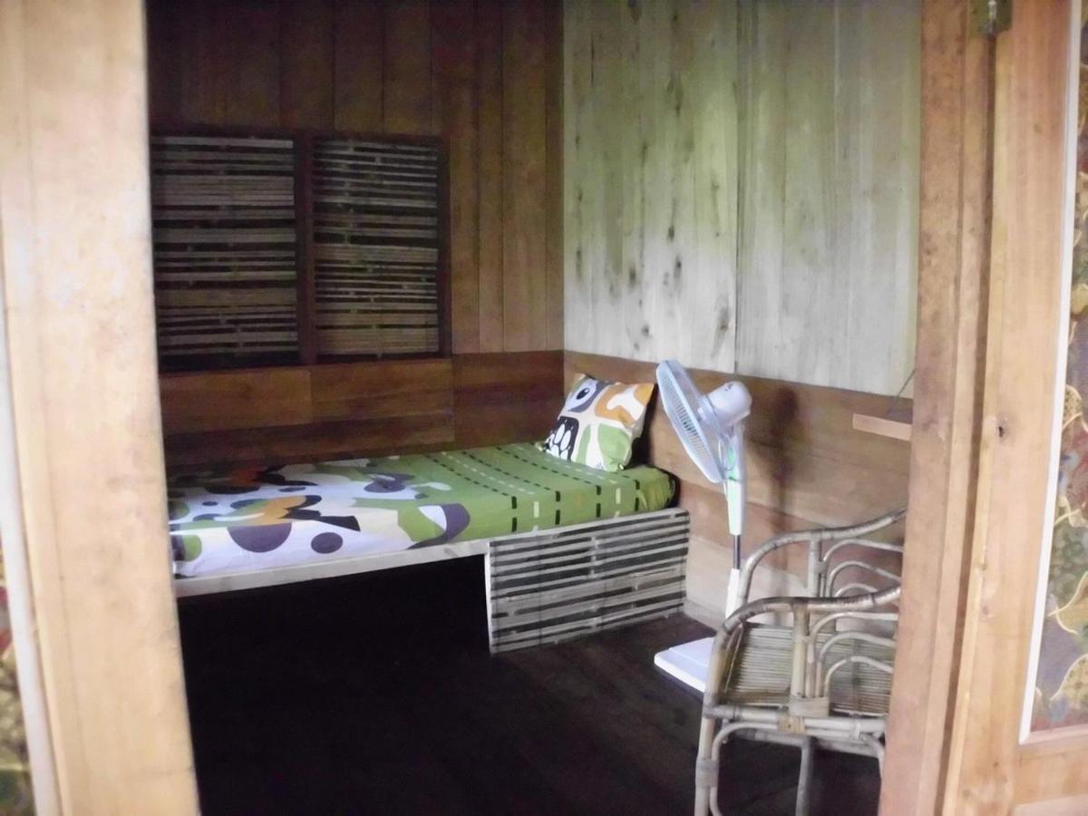 Bed and breakfast C Point Krui Extérieur photo